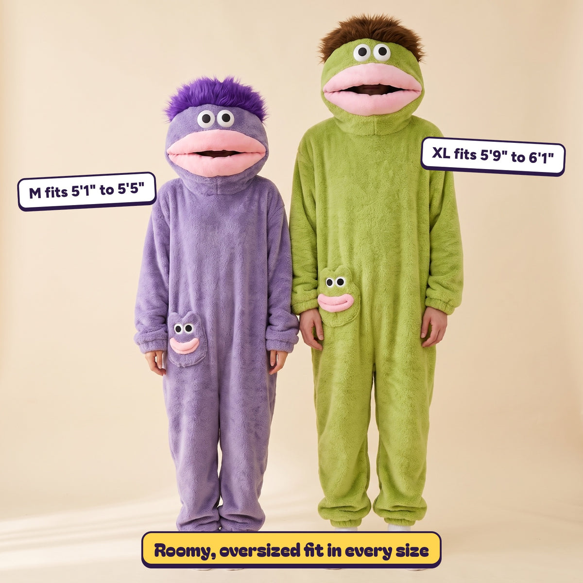 Size M and size XL side by side: roomy, oversized fit in every size